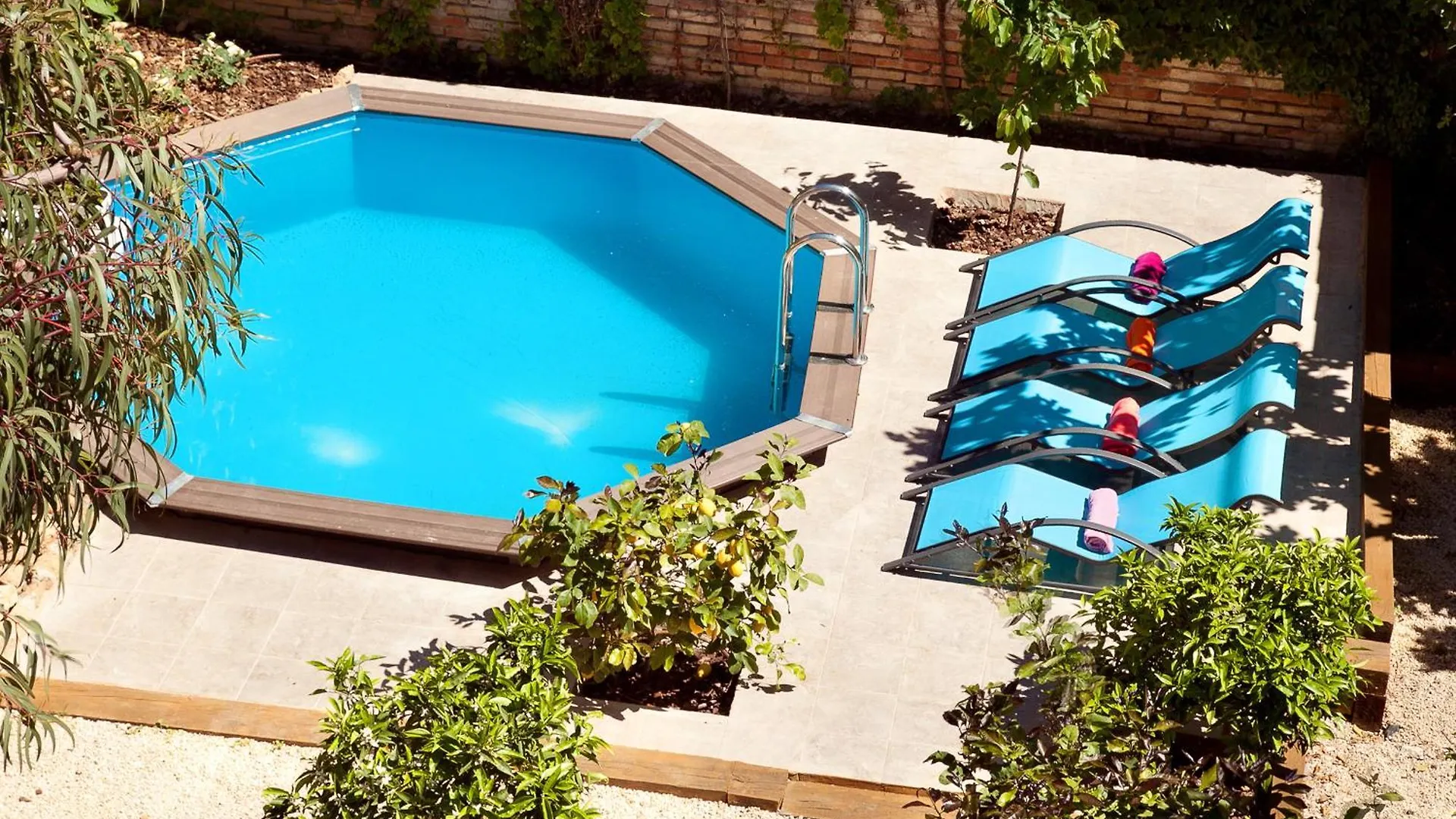 Villa Modernista Barcelona 0*,  España